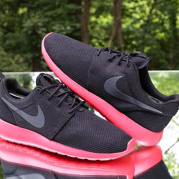 Nike Roshe Run Siren Red Men’s Size 10 main image 5